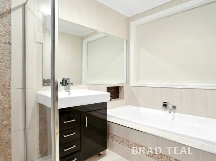 Fifth view of Homely house listing, 4 Nandeen Court, Keilor Downs VIC 3038