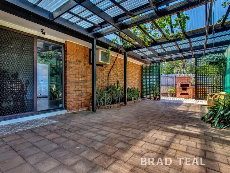 Fifth view of Homely house listing, 10 Varna Place, Keilor Downs VIC 3038