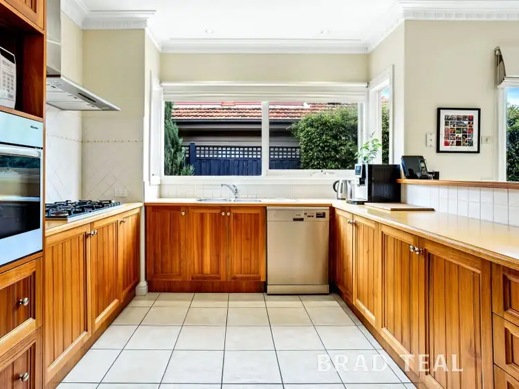 Fifth view of Homely house listing, 33 Roland Avenue, Strathmore VIC 3041