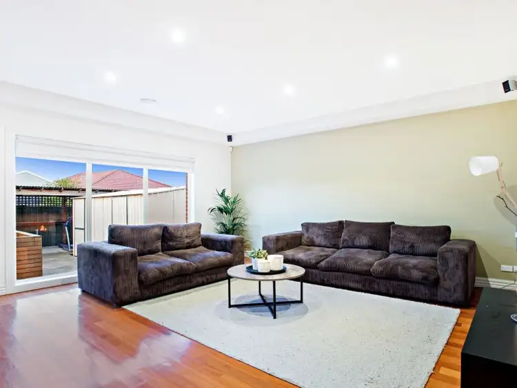 Fifth view of Homely house listing, 76 Jindabyne Avenue, Taylors Hill VIC 3037