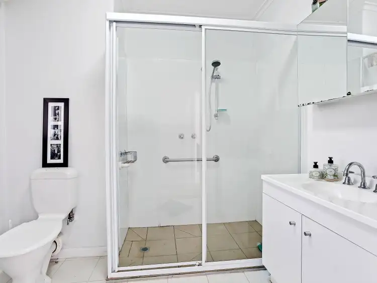 Sixth view of Homely apartment listing, 3/25 Wright Street, Essendon VIC 3040