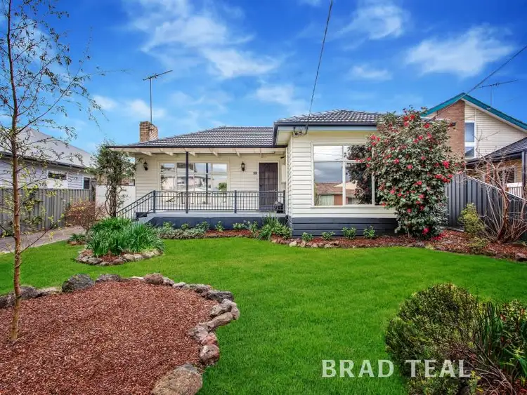104 Vincent Street, Oak Park VIC 3046