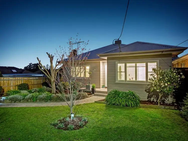 24 Eddie Street, Pascoe Vale VIC 3044