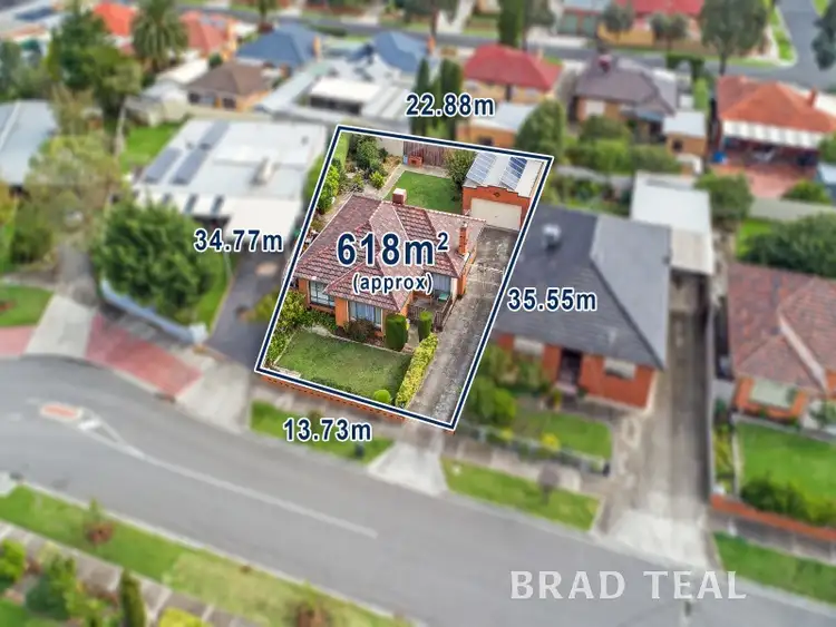 Second view of Homely house listing, 35 Chelmsford Crescent, St Albans VIC 3021