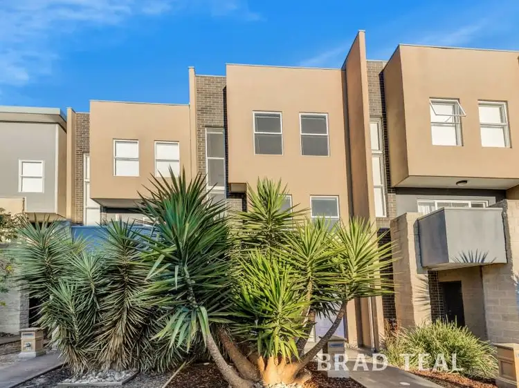 Main view of Homely townhouse listing, 36 Woiwurung Crescent, Coburg VIC 3058