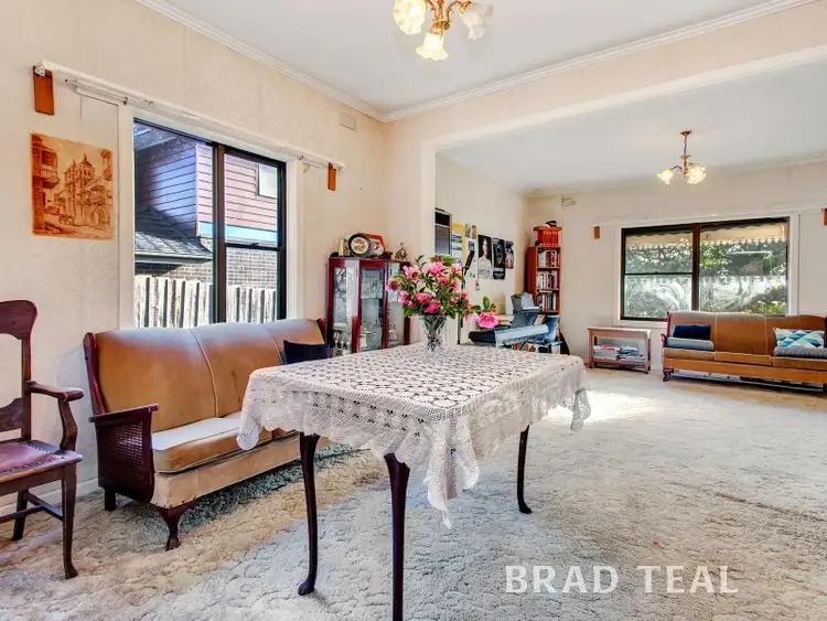 Third view of Homely house listing, 2 Grevillia Road, Oak Park VIC 3046