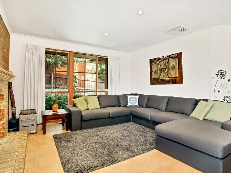 Second view of Homely house listing, 6 Gibson Court, Sunbury VIC 3429