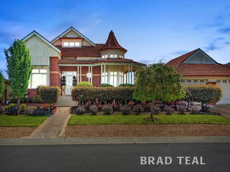 13 Wendover Crescent, Hillside VIC 3037