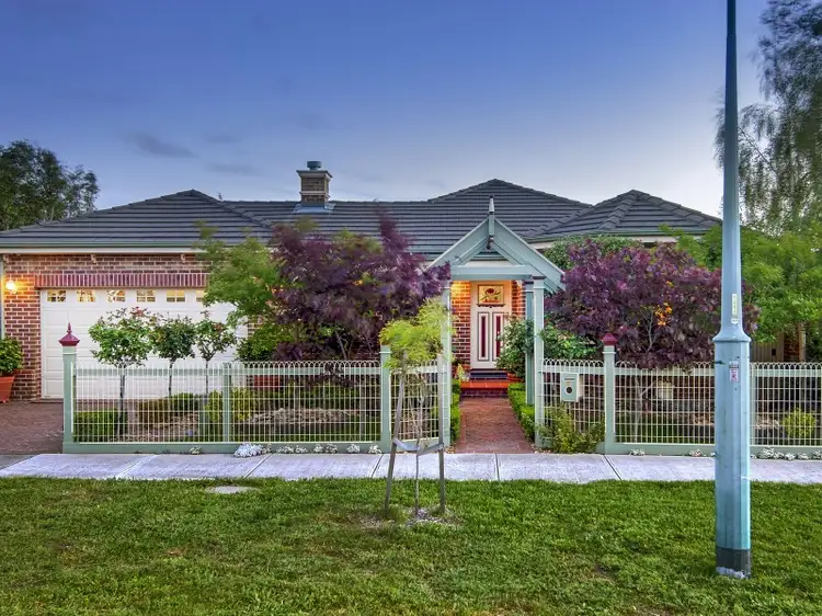 22 Tormorvey Avenue, Hillside VIC 3037