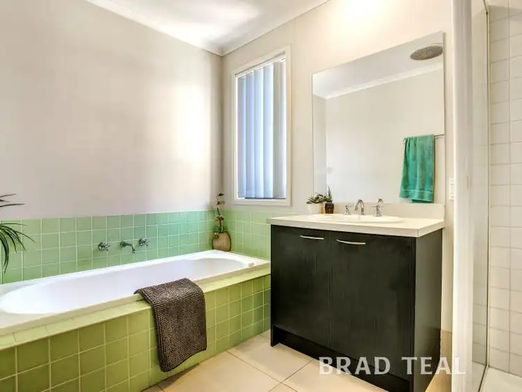 Sixth view of Homely house listing, 37 Gisborne Way, Caroline Springs VIC 3023