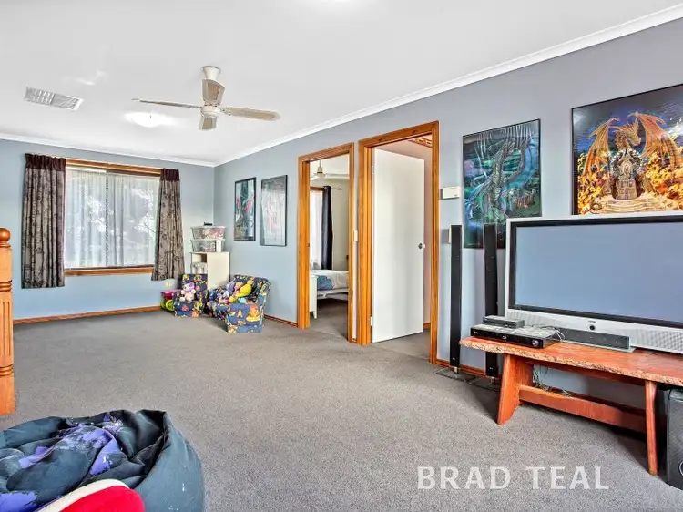 Fifth view of Homely house listing, 11 Cromer Place, Keilor Downs VIC 3038