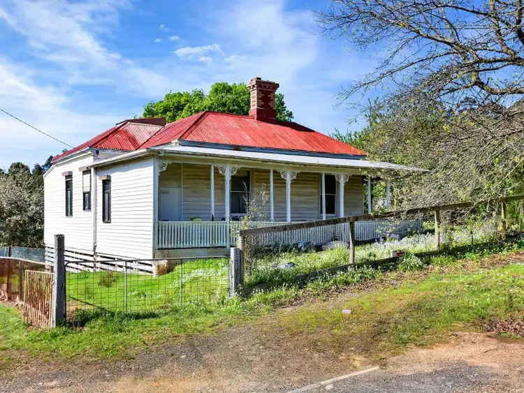 6 Simmons Reef Road, Blackwood VIC 3458