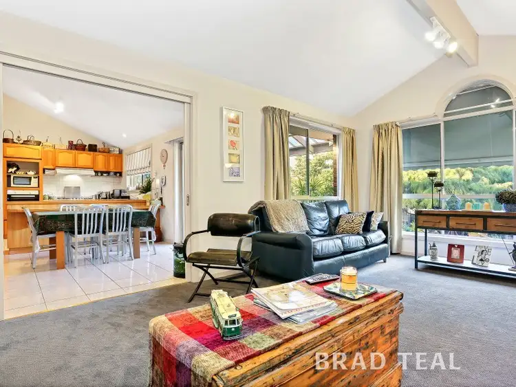 Fifth view of Homely house listing, 37 Balmoral Circuit, Sunbury VIC 3429