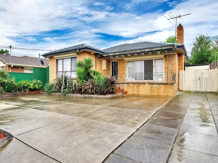 40 Winifred Street, Oak Park VIC 3046