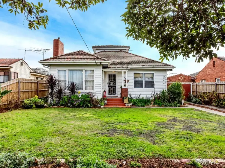 24 Fontaine Street, Pascoe Vale South VIC 3044