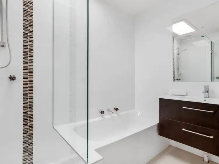 Fifth view of Homely unit listing, 4/972 Mt Alexander Road, Essendon VIC 3040