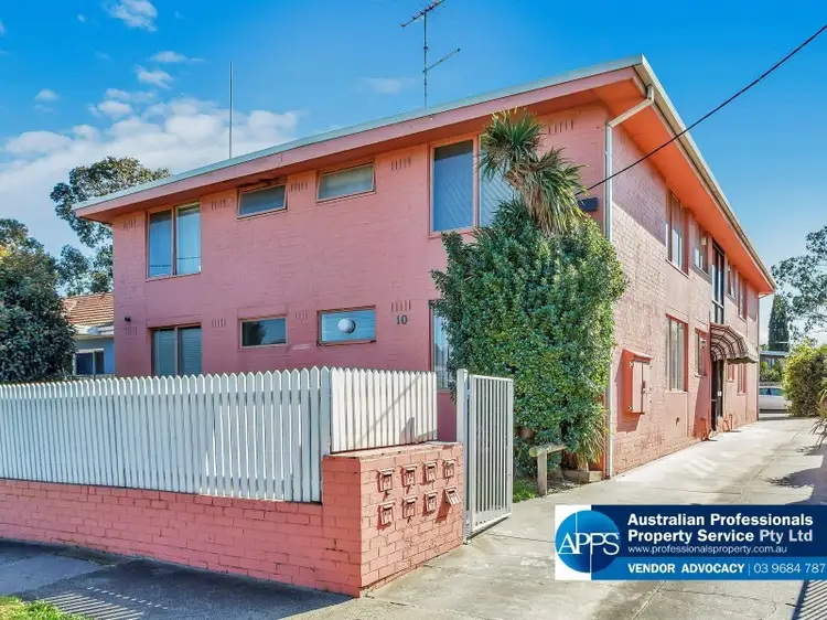 8/10 Anglers Way, Maribyrnong VIC 3032