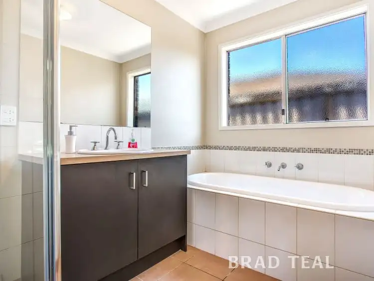 Sixth view of Homely house listing, 4 Peartree Grove, Burnside Heights VIC 3023