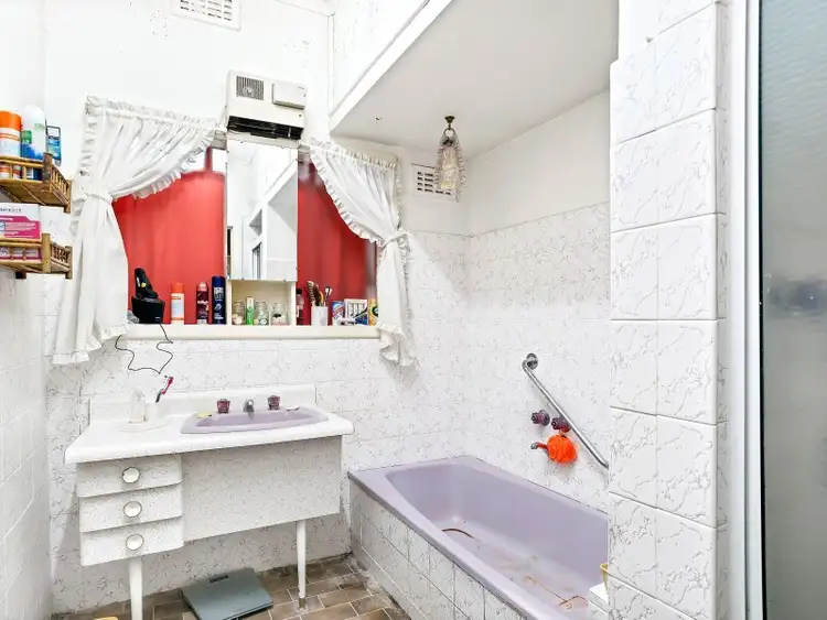 Fifth view of Homely house listing, 10 Trevannion Street, Glenroy VIC 3046