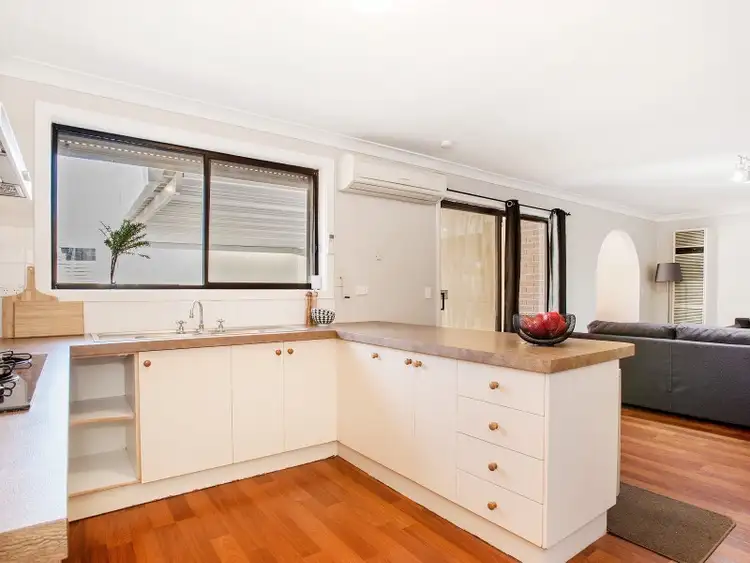 Sixth view of Homely house listing, 8 Solent Crescent, Taylors Lakes VIC 3038