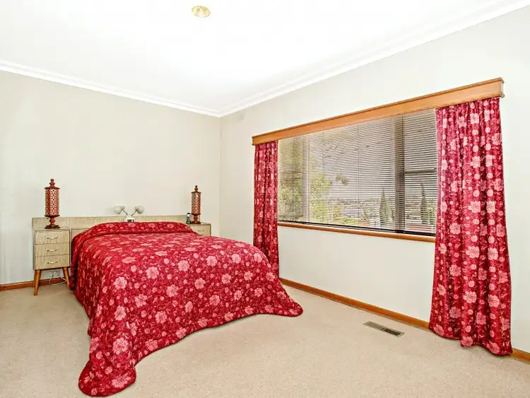 Sixth view of Homely house listing, 10 Beryl Street, Essendon West VIC 3040
