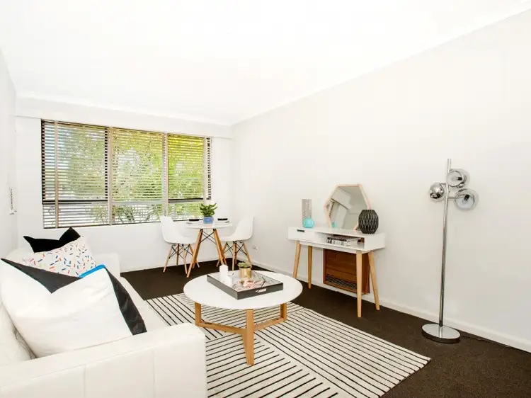 Main view of Homely unit listing, 2/20 Fitzgerald Road, Essendon VIC 3040