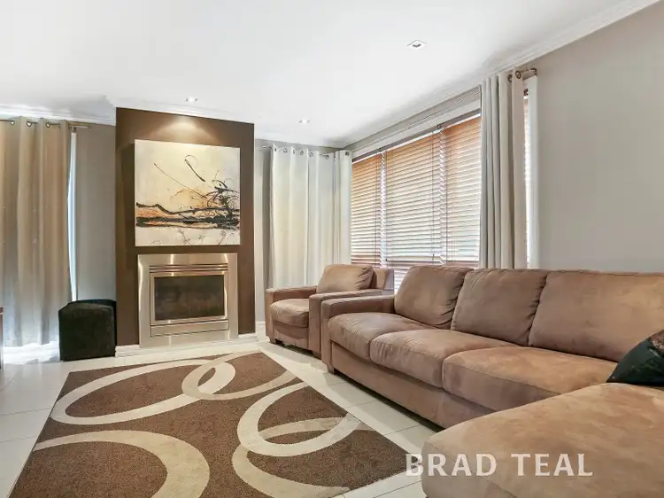 Second view of Homely house listing, 4 Nandeen Court, Keilor Downs VIC 3038