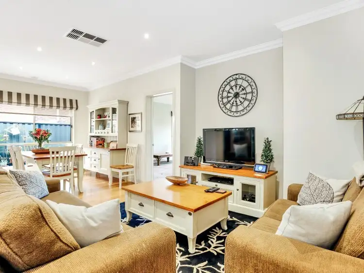 Sixth view of Homely house listing, 30 Ashbury Grove, Hillside VIC 3037