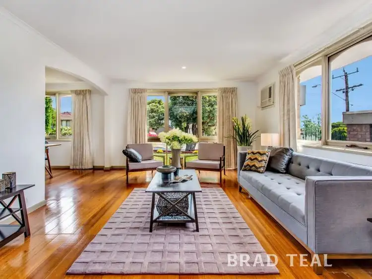 272 Carrick Drive, Gladstone Park VIC 3043