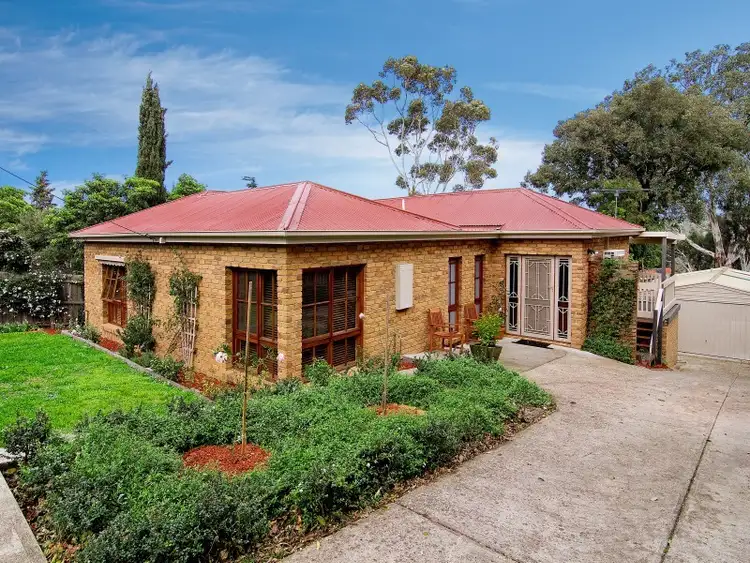 8 Horseshoe Bend Road, Keilor VIC 3036