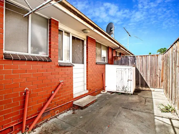 Sixth view of Homely unit listing, 1/18 Schofield Street, Essendon VIC 3040
