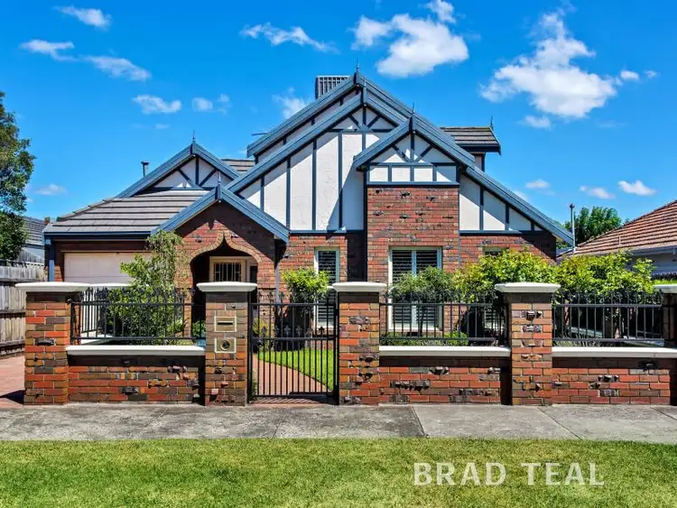 1/13 Henshall Road, Strathmore VIC 3041