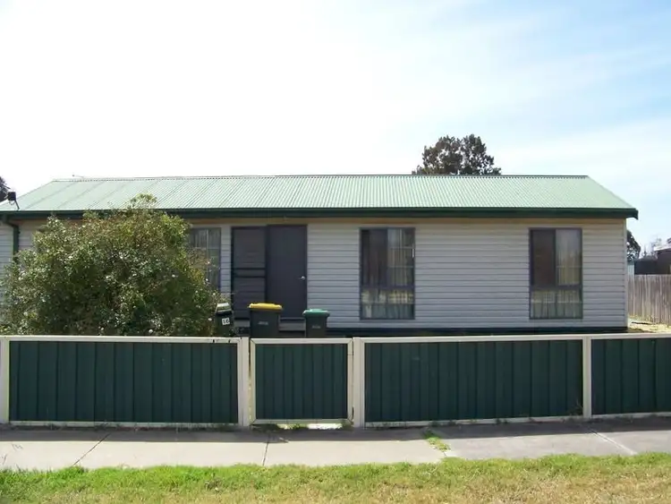 16 Walton Street, Rosedale VIC 3847