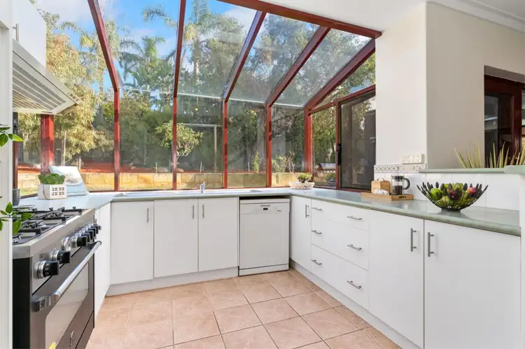 1 Bonsall Place, Carine WA 6020