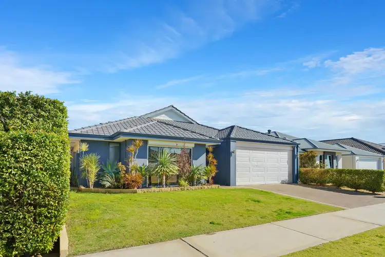 12 Huggins Road, Byford WA 6122