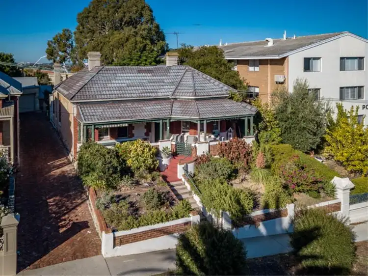 7 Knutsford Street, Fremantle WA 6160