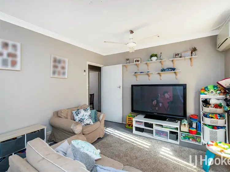 Fifth view of Homely house listing, 22 Lindy Way, Camillo WA 6111