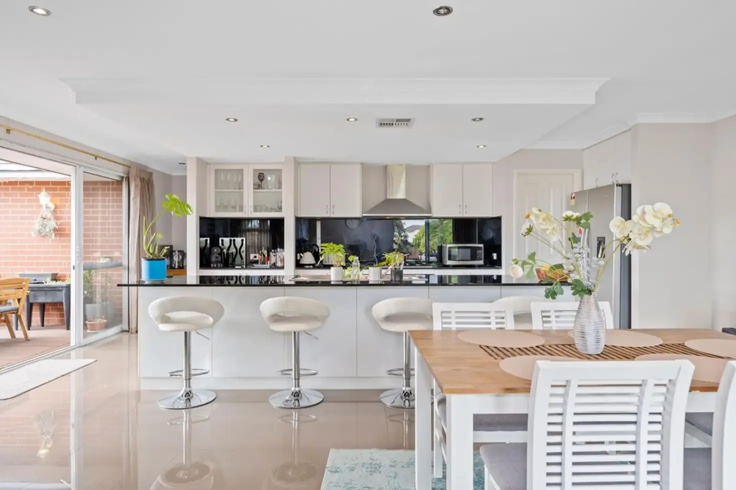 Main view of Homely house listing, 2 Hillhouse Way, Piara Waters WA 6112