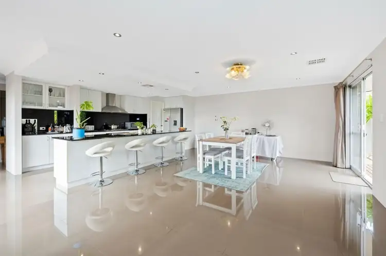 Fifth view of Homely house listing, 2 Hillhouse Way, Piara Waters WA 6112