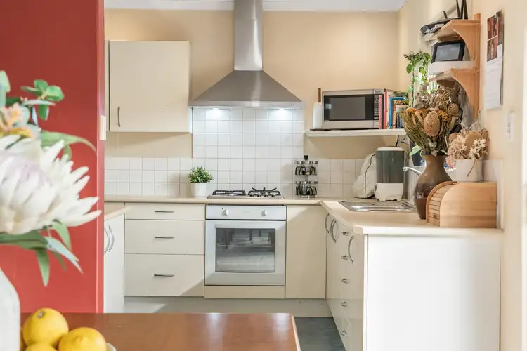11 Williamson Road, Kardinya WA 6163