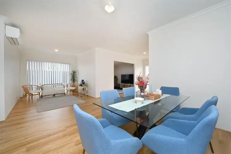 25 Mayali Bend, Banksia Grove WA 6031