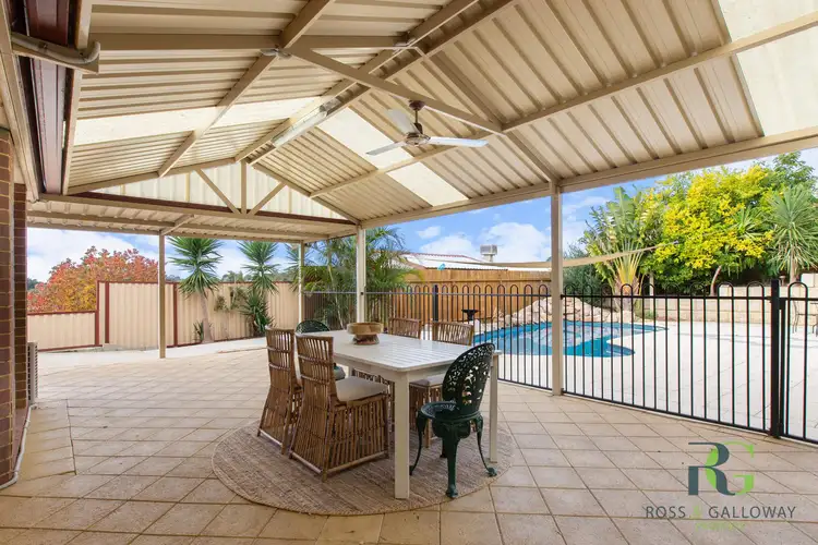 15 Brignell Gardens, Parmelia WA 6167