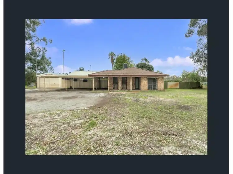 724 Warton Road, Treeby WA 6164