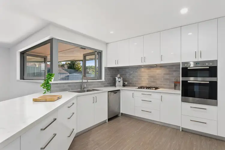 32 Venturi Drive, Ocean Reef WA 6027