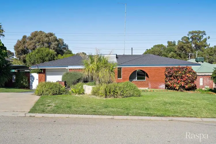 3 Pilgrim Way, Hamilton Hill WA 6163