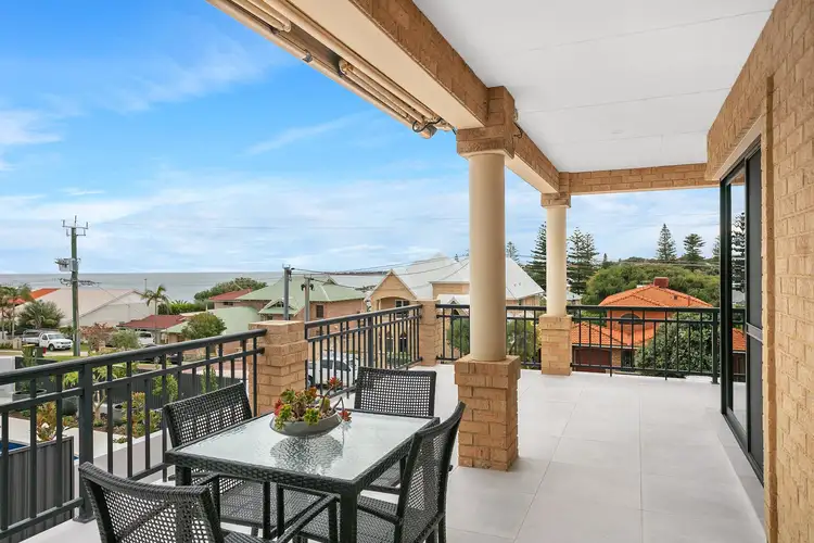 1/22 Ada Street, Watermans Bay WA 6020