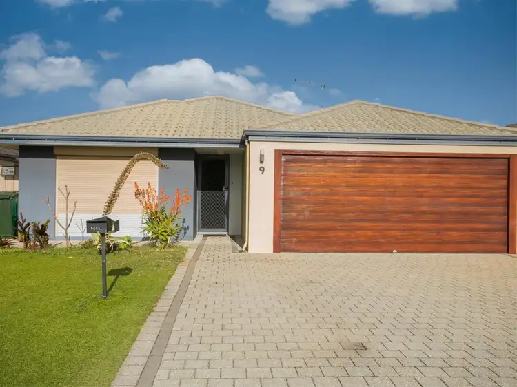 9 cayenne st, Wattle Grove WA 6107