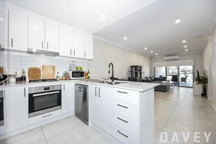 4/21 Kyarra Street, Innaloo WA 6018