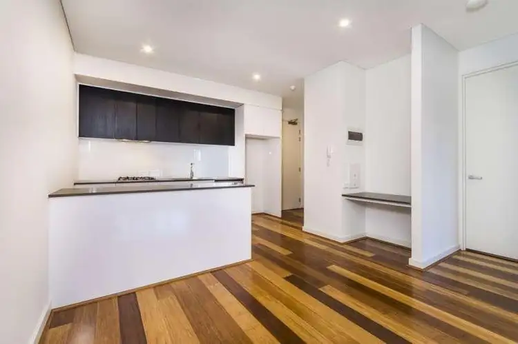 6/2 Marina Drive, Ascot WA 6104