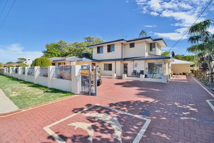 12 Royal Road, Safety Bay WA 6169
